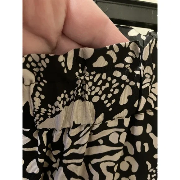 Chico's Black Label Pants Size 10 Silk Blend Elastic Waist NWT Black Beige